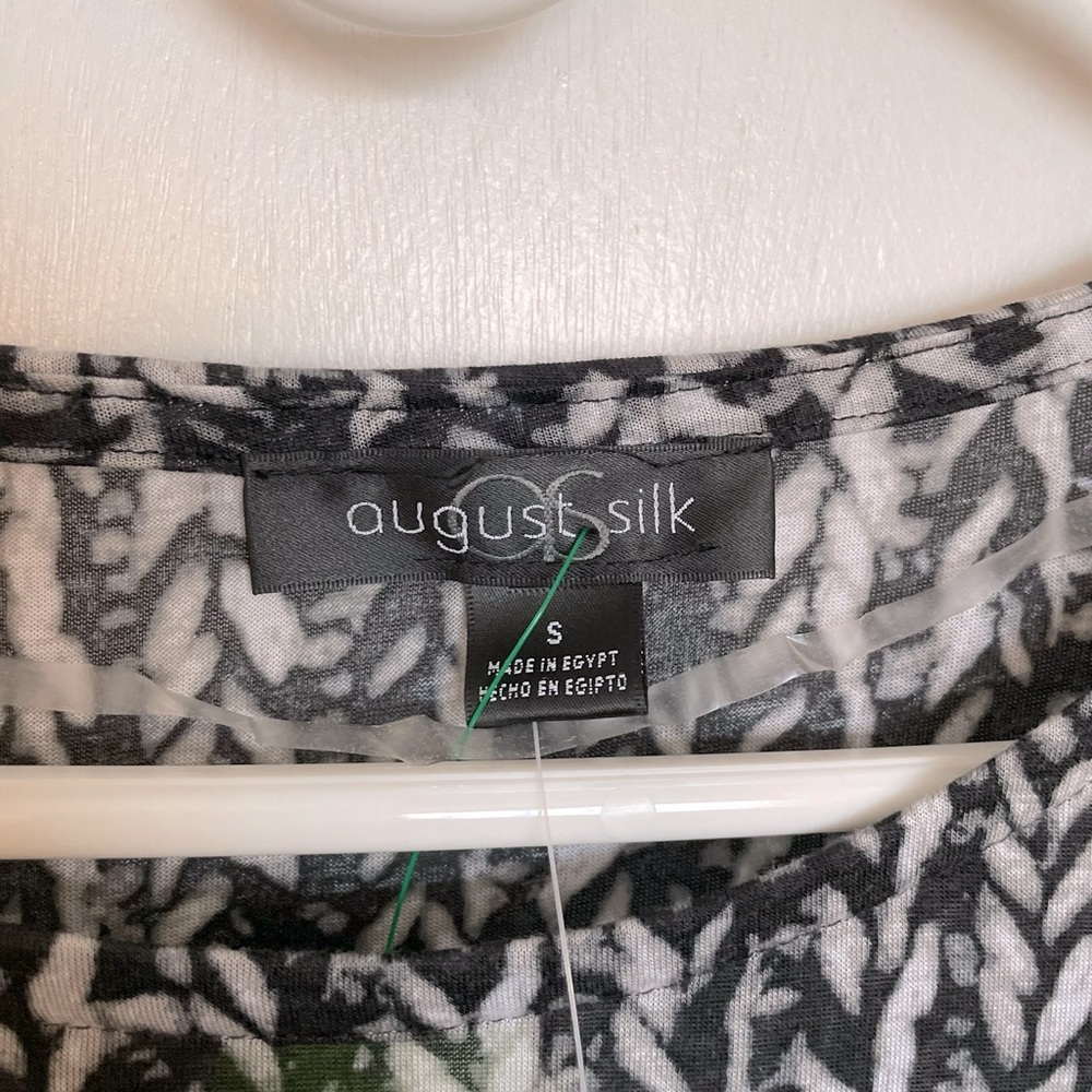 August Silk Lightweight Scoop Neck Top - Size S - Picture 4 of 12